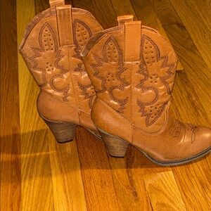 MIA Tan Leather Heeled Boots